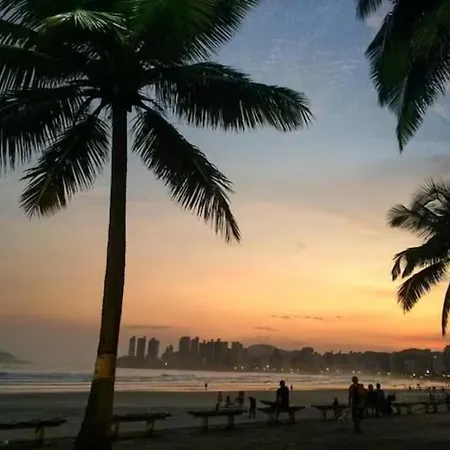 Apto A Poucos Metros Da Praia Da Enseada Com Wi-Fi Guarujá Exterior foto