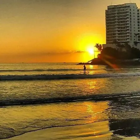 Apto A Poucos Metros Da Praia Da Enseada Com Wi-Fi Guarujá Exterior foto