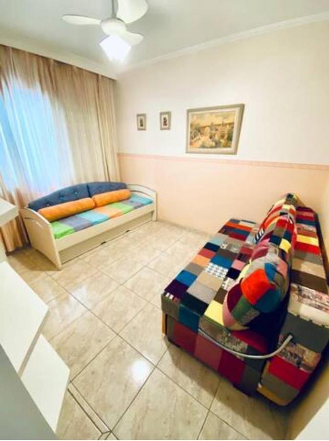 Apto A Poucos Metros Da Da Enseada Com Wi-fi Apartment Guaruja